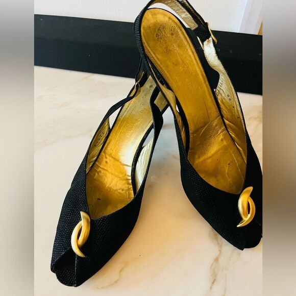 Bruno Magli Elegant Black and Gold Slingback Leather Heels size 9 AA. - Picture 6 of 10